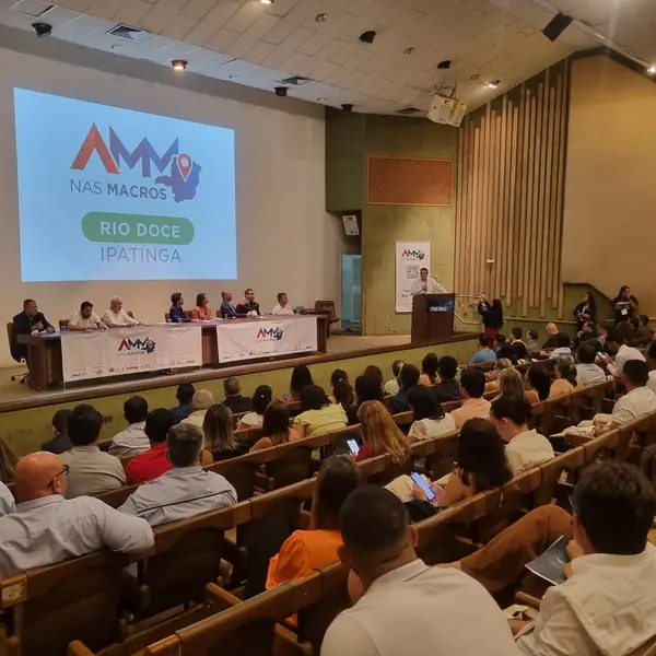 Auditório lotado durante o AMM nas Macros, em Ipatinga, na macrorregião do Rio Doce
